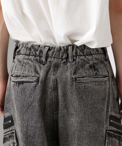 HARE（ハレ）の「2WAY-ZIPカーゴデニムパンツ（）」 - WEAR