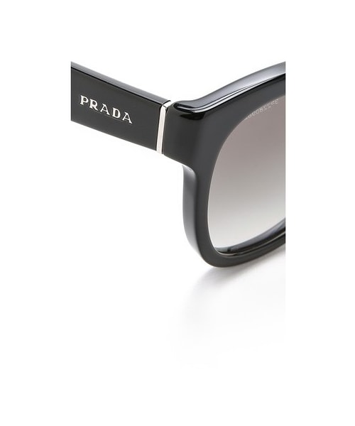 PRADA（プラダ）の「Prada Gradient Sunglasses（サングラス・レディース・Black/Grey Gradient・One Size）」の4枚目の写真