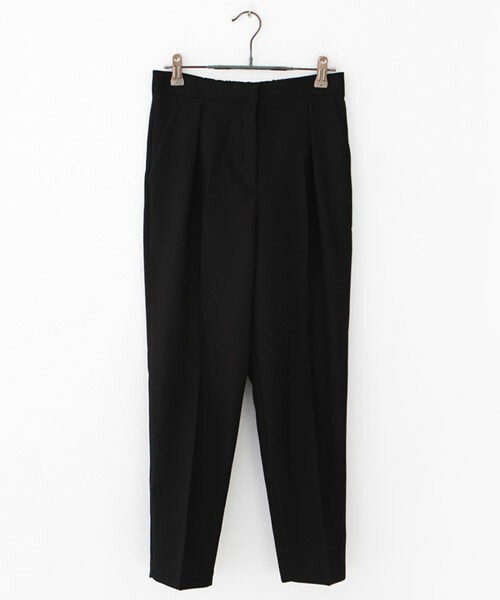 DHOLIC（ディーホリック）の「クロップドテーパードパンツ（その他パンツ・レディース・ホワイトアイボリー/ブラック/ディープスカイブルー・FREE）」の2枚目の写真