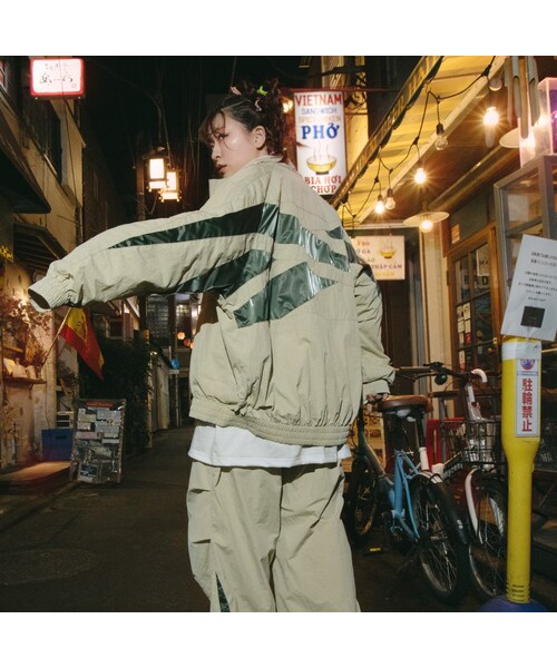 Reebok（リーボック）の「ジムワッグ トラックトップ / JIMWAG 