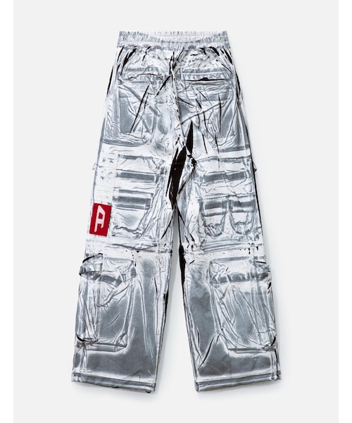 DIESEL>>ディーゼル ロゴ パッチ ワイドレッグ カーゴ ジーンズ DIESEL(ディーゼル)の「P-Garcia Chalky cargo pants with