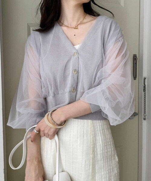 one after another NICE CLAUP（ワンアフターアナザーナイスクラップ）の「チュール重ねサマーニットカーディガン（カーディガン/ボレロ・レディース・アイボリー/ベージュ/グレー/ブラック・FREE）」の3枚目の写真