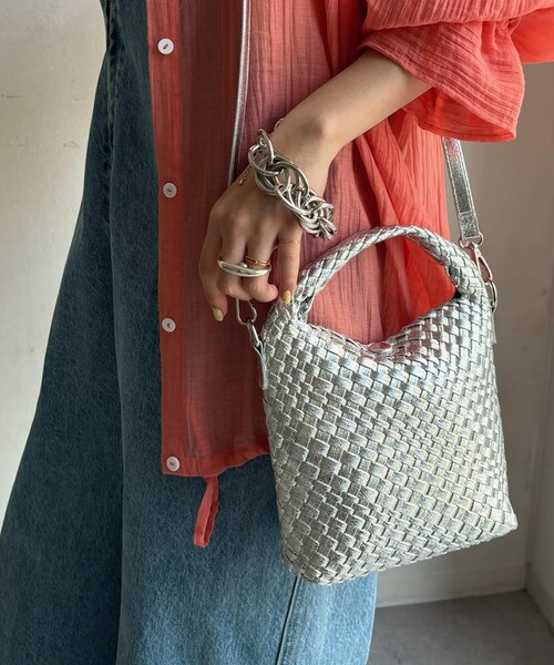 DouDou（ドゥドゥ）の「メッシュミニショルダー（バッグ・レディース・アイボリー/ブルー/シルバー・F）」の3枚目の写真