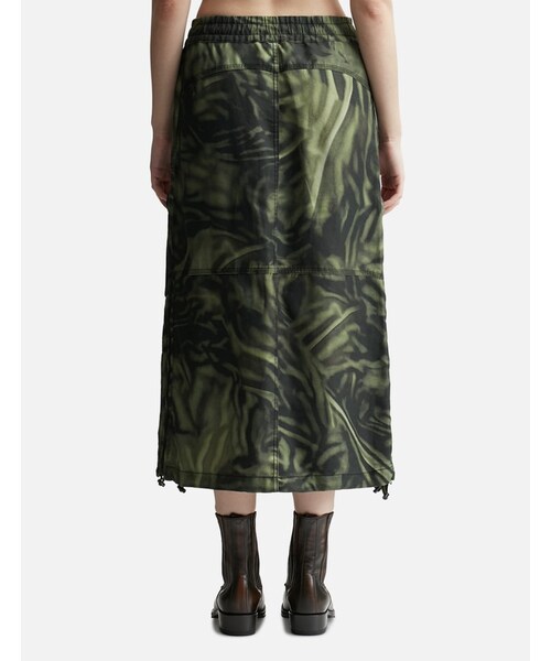 DIESEL（ディーゼル）の「O-MIRTOW PRINTED CARGO SKIRT（その他・レディース・Black/ Green・IT 38/IT 40/IT 42）」の3枚目の写真