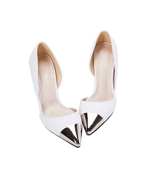 gracegift（グレースギフト）の「韓國金屬尖頭內鏤空高跟鞋（シューズ・レディース・黑/白/杏・36/37/38/39/40）」の4枚目の写真