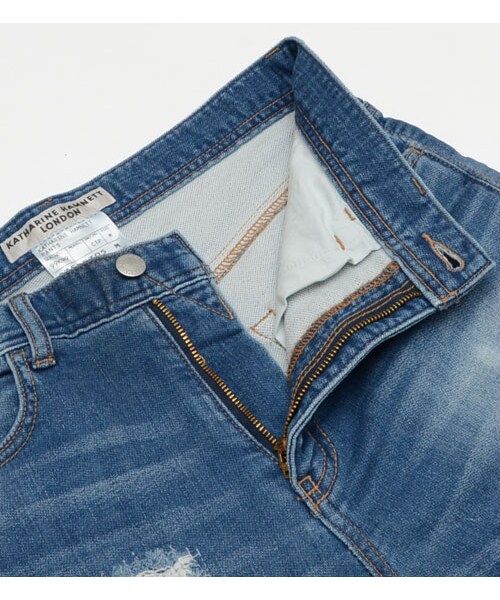 KATHARINE HAMNETT LONDON (キャサリンハムネットロンドン)の「REPAIR JOG DENIM(パンツ・メンズ・ネイビー・S/M/L/XL)」の8枚目の写真