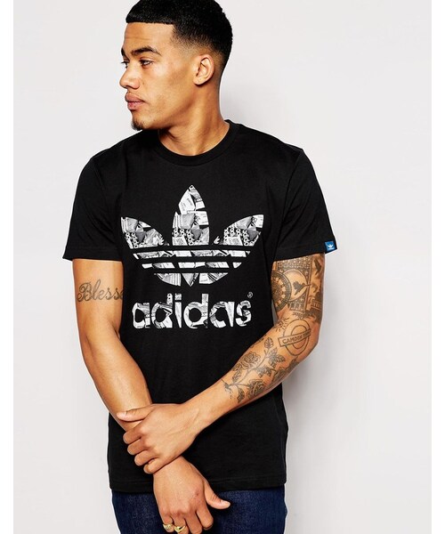 adidas（アディダス）の「Adidas Originals T-Shirt With Filled Trefoil（Tシャツ/カットソー