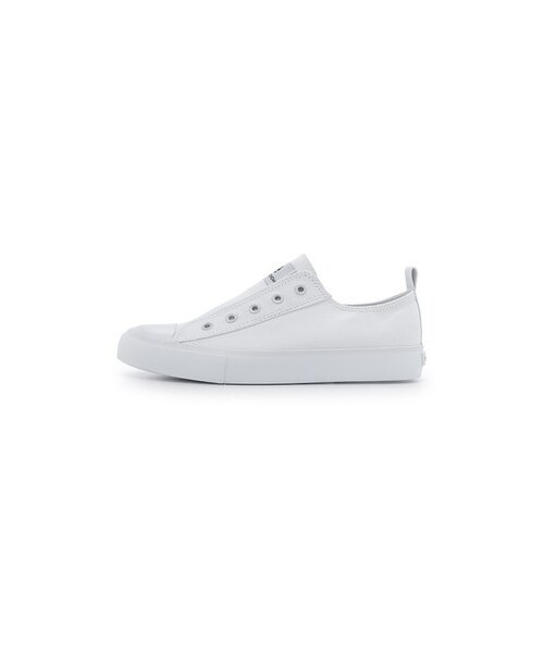 CHEAP MONDAY(チープマンデイ)の「Cheap Monday Base Low Top Sneakers(スニーカー・レディース・White・36/40/38/39/35/37/41)」の2枚目の写真