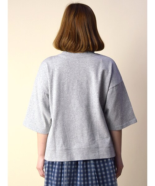 w closet(ダブルクローゼット)の「fleur刺繍入りプルオーバー(その他・レディース・オフホワイト/グレー/スモークイエロー/L.ネイビー・FREE)」の7枚目の写真
