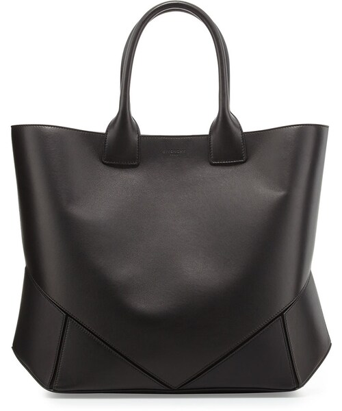 GIVENCHY（ジバンシイ）の「Givenchy Easy Medium Leather Tote Bag 