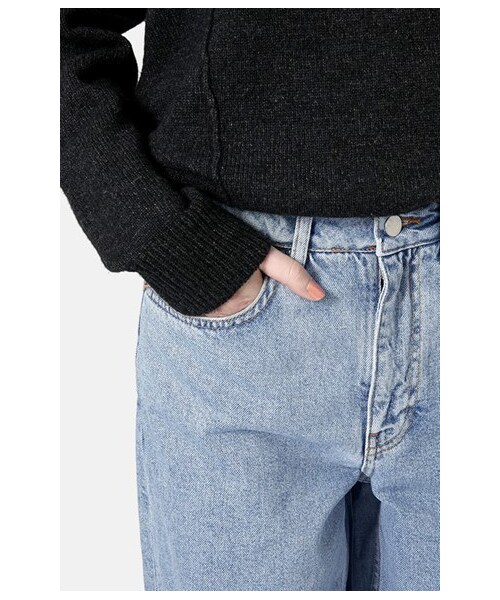 TOPSHOP（トップショップ）の「TOPSHOP Boutique Vintage Boyfriend Jeans (Blue)（デニムパンツ・レディース・Blue・Regular 2 (0 US)/Regular 10 (10-12 US)/Regular 4 (0-2 US)/Regular 8 (6-8 US)/Regular 6 (2-4 US)）」の4枚目の写真