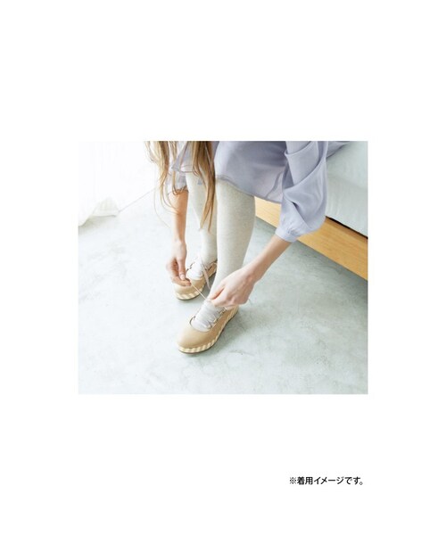 haco!(ハコ)の「pilvee リボンとストライプのウェッジヒールパンプス:チャコール(パンプス・レディース・Various・1 /2 /3 /4 /5 /6 /7 )」の9枚目の写真