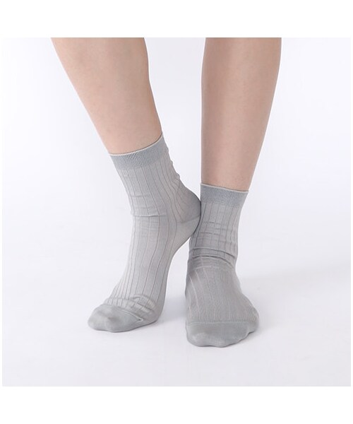 靴下屋（クツシタヤ）の「ガーゼ調リブショートソックス（ソックス・靴下・レディース・サラシ/シルバーグレー/クロ/イエロー・22.0～24.0cm）」の6枚目の写真