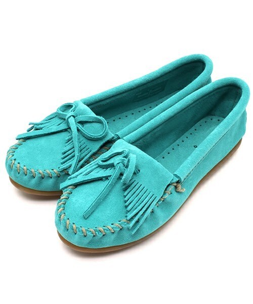 Minnetonka（ミネトンカ）の「【MINNETONKA】キルティースエードモカ　（821600）（モカシン/デッキシューズ・レディース・ブラック/ブラウン/ダークブラウン/ベージュ/ブルー/ネイビー/ライトブルー/パープル/イエロー/ワイン/ブルー系その他/ラベンダー/ライトグレー/ブラウン系その他/グリーン/カーキ/ボルドー・35/36/37/38）」の12枚目の写真