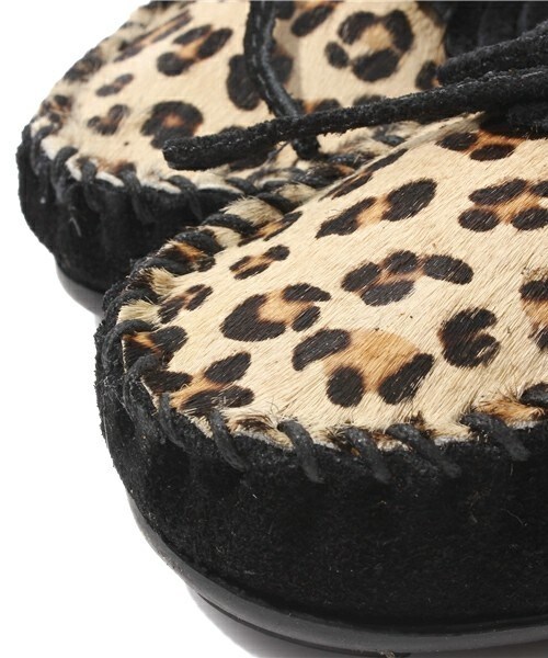 Minnetonka(ミネトンカ)の「【MINNETONKA】レオパードスエードモカ (821602)(パンプス・レディース・ブラック/ブラウン/ベージュ・35/36/37/38)」の8枚目の写真