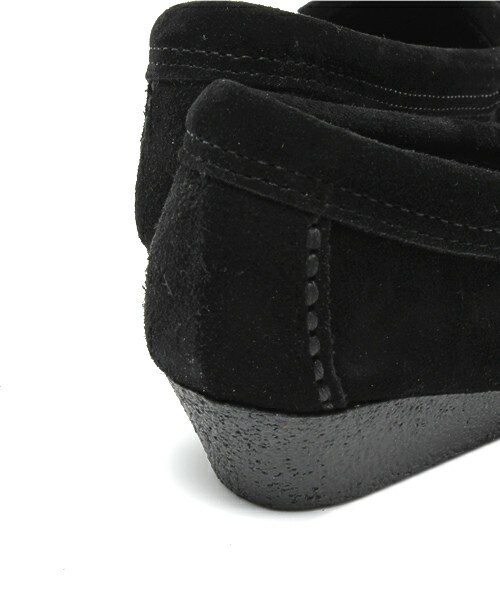 Minnetonka（ミネトンカ）の「KILTY WEDGE　（841638）（モカシン/デッキシューズ・レディース・ブラック/グレー・35/36/37/38）」の7枚目の写真