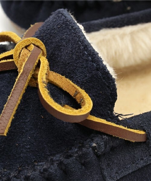 Minnetonka(ミネトンカ)の「【MINNETONKA】CALLY SLIPPER (841637)(モカシン/デッキシューズ・レディース・ベージュ/ネイビー・35/36/37/38)」の9枚目の写真