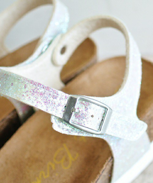 Bridget Birkin(ブリジットバーキン)の「【MORE4月号掲載】ダブルストラップサンダル (552108)(サンダル・レディース・ホワイト/ホワイト系その他/ブラック・SMALL/MEDIUM/LARGE/X-LARGE)」の9枚目の写真