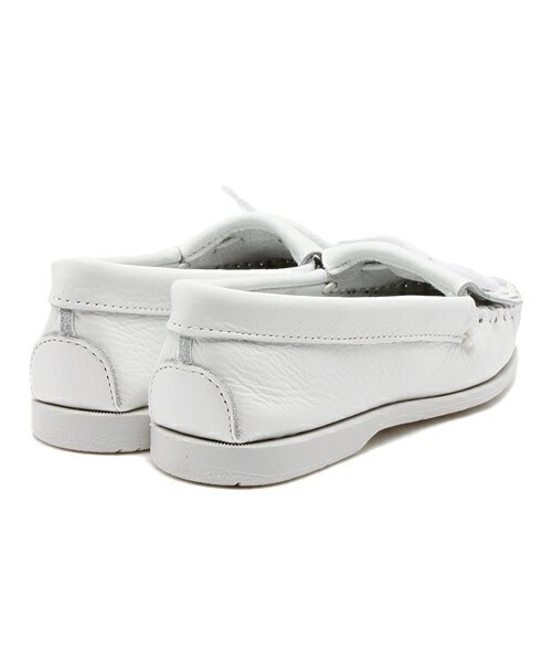 Minnetonka(ミネトンカ)の「キルティ アンビーデッド (851622)(モカシン/デッキシューズ・レディース・ホワイト/グレー/ライトピンク・35/36/37/38)」の6枚目の写真