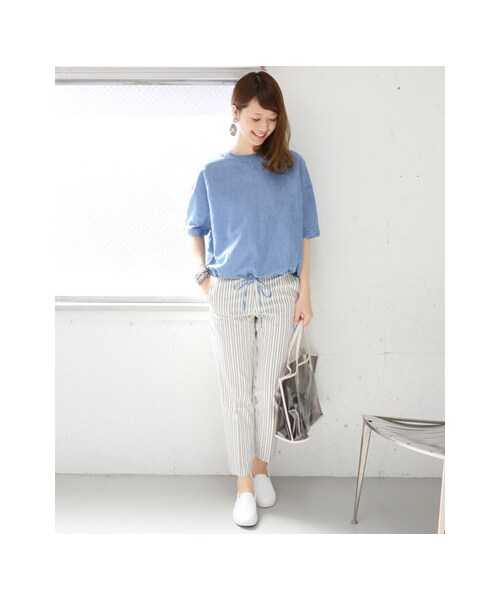 URBAN RESEARCH DOORS（アーバンリサーチドアーズ）の「ドビーストライプテーパードパンツ（パンツ・レディース・IVORY/NAVY・36/38/40）」の4枚目の写真