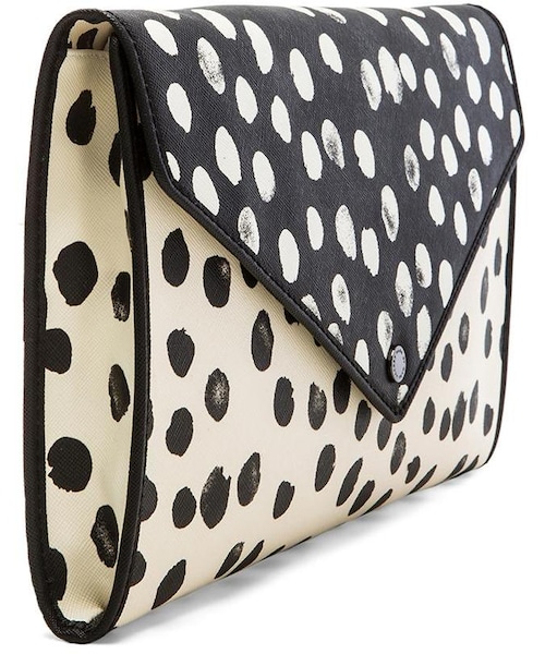 Marc by Marc Jacobs（マークバイマークジェイコブス）の「Marc by Marc Jacobs Metropoli Deelite Dot Envelope Clutch（クラッチバッグ・レディース・Leche Multi_WY636・one size）」の2枚目の写真