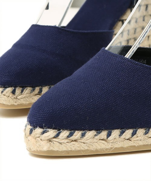 Castaner（カスタニエール）の「JOYCE/8 ポインテッドセパレートサンダル　（C41404）（サンダル・レディース・ブラック/ネイビー・36/37/38/35）」の6枚目の写真