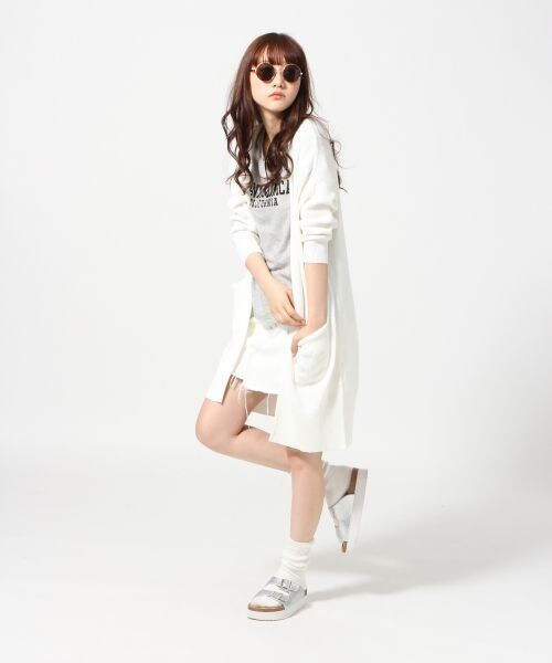 LOWRYS FARM(ローリーズファーム)の「9Gロングカーディガン(トップス・レディース・オフ05/ブラック09/グレー15・M/L)」の6枚目の写真