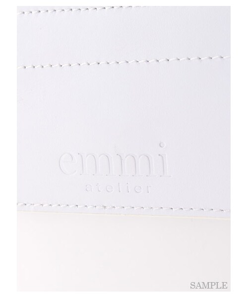 emmi（エミ）の「【emmi atelier】レザープレートリュック（リュック・レディース・WHT/BLK/WHTxBLK・F）」の7枚目の写真
