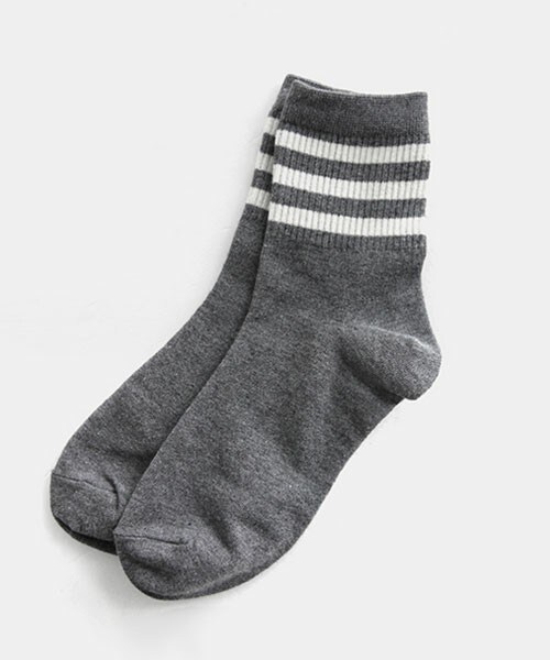 DHOLIC（ディーホリック）の「ラインクルー丈ソックス（ソックス/靴下・レディース・ブラックトーン/レッドトーン/ブルートーン/グレー/ブラック・FREE）」の3枚目の写真