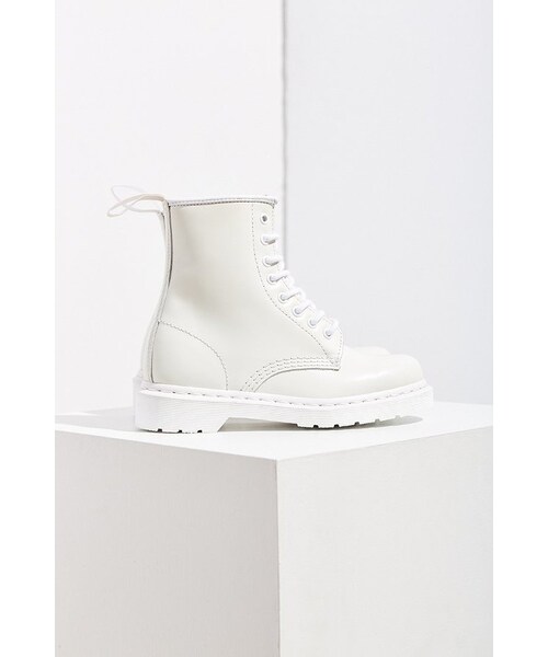 Dr. Martens(ドクターマーチン)の「Dr. Martens 1460 Mono Boot(ブーツ・レディース・WHITE・6/7/10/8/9)」の4枚目の写真