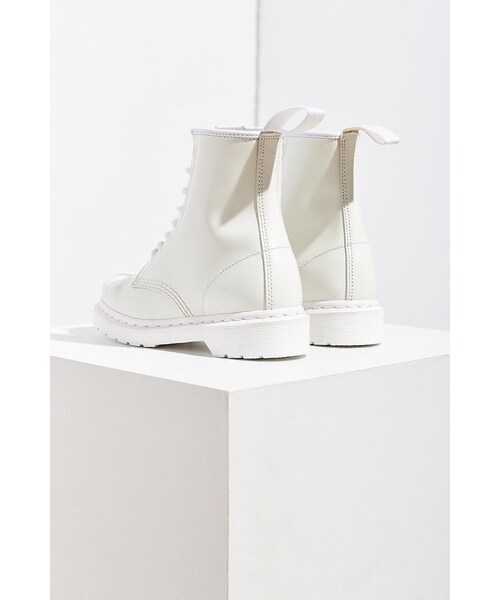Dr. Martens(ドクターマーチン)の「Dr. Martens 1460 Mono Boot(ブーツ・レディース・WHITE・6/7/10/8/9)」の5枚目の写真