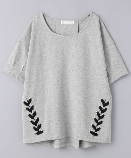 JEANASIS（ジーナシス）の「サイドレースアッププルオーバーSS（トップス・レディース・オフホワイト(05)/ホワイト×ブラック(08)/グレー(15)/ネイビー(88)・FREE）」の3枚目の写真