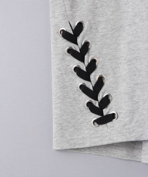 JEANASIS（ジーナシス）の「サイドレースアッププルオーバーSS（トップス・レディース・オフホワイト(05)/ホワイト×ブラック(08)/グレー(15)/ネイビー(88)・FREE）」の9枚目の写真