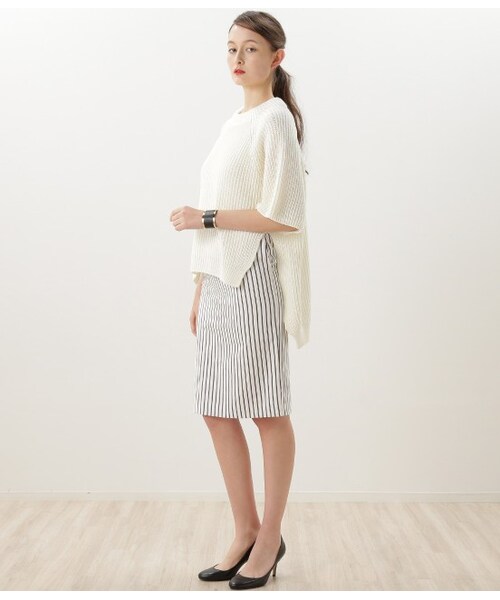 ADAM ET ROPE'（アダムエロペ）の「スリットポンチョ風プルオーバー（ブラウス/シャツ・レディース・グレー/オフホワイト・38）」の9枚目の写真