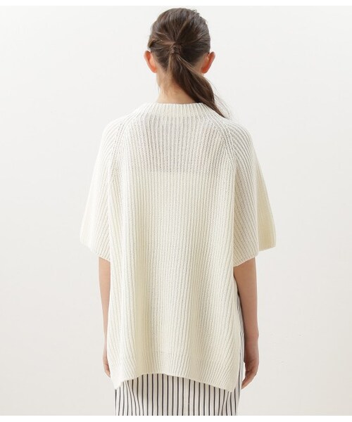 ADAM ET ROPE'（アダムエロペ）の「スリットポンチョ風プルオーバー（ブラウス/シャツ・レディース・グレー/オフホワイト・38）」の6枚目の写真