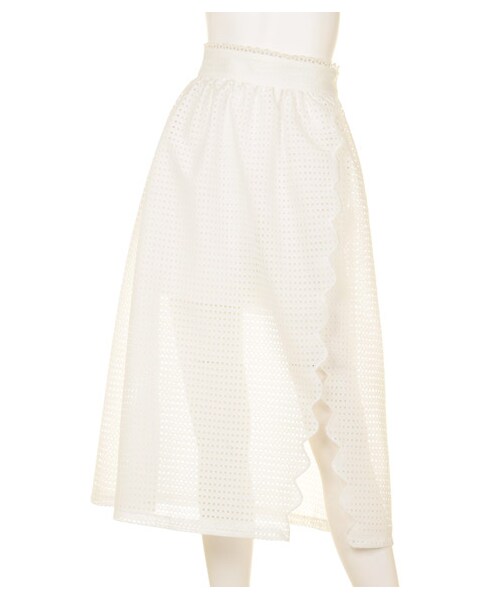 SNIDEL(スナイデル)の「スカラップ刺繍ラップスカート(膝丈スカート・レディース・WHT/YEL/STRIPE・0/1)」の4枚目の写真