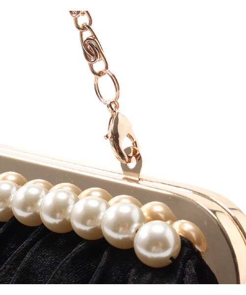 laboratory work（ラボラトリーワーク）の「パールビーズ使いサテンクラッチバッグ（バッグ・レディース・ブラック/ベージュ）」の8枚目の写真