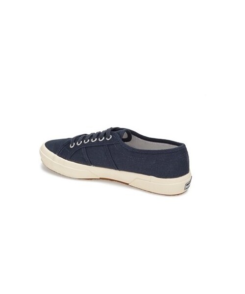 SUPERGA（スペルガ）の「Superga 'Linu' Linen Sneaker (Women)（スニーカー・レディース・Navy・6US / 36EU/7US / 37.5EU/8US / 39EU/7.5US / 38EU/9.5US / 41EU/8.5US / 39.5EU/10 US / 41.5EU/9US / 40EU/6.5US / 37EU）」の2枚目の写真