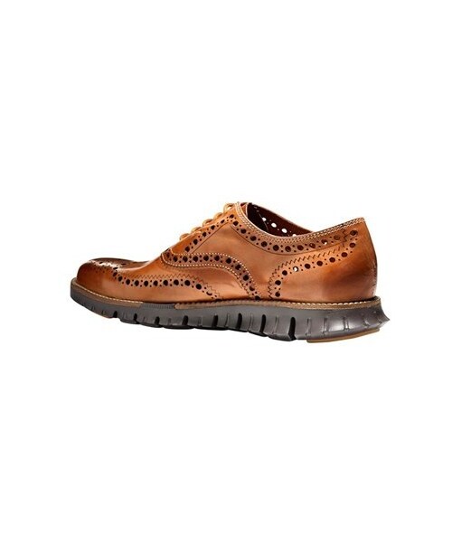 COLE HAAN（コールハーン）の「Cole Haan 'ZeroGrand' Wingtip (Men)（シューズ・メンズ・British Tan/Black・13 D/10.5 D/10 E/10.5 E/10 D/7 D/7.5 D/8 E/8 D/8.5 D/8.5 E/9 E/9 D/9.5 E/9.5 D/11 E/11 D/11.5 E/11.5 D/12 E/12 D/13 E）」の2枚目の写真