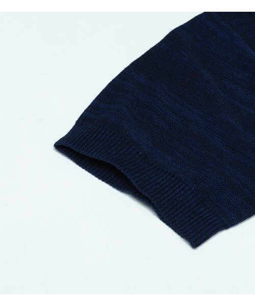 HAMNETT（ハムネット）の「【HAMNETT】 CABLE KNIT SHORT PULLOVER（トップス・メンズ・ネイビー/アイボリー・S/M/L）」の4枚目の写真