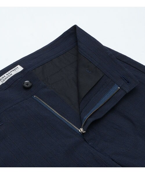 KATHARINE HAMNETT LONDON （キャサリンハムネットロンドン）の「SHADOW CHECK SUCKER PANTS（パンツ・メンズ・ブラック/ネイビー・M/L/XL）」の4枚目の写真