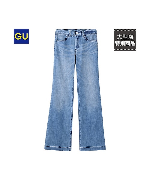 GU（ジーユー）の「（GU）フレアジーンズ（WOMEN ⁄ ジーンズ・レディース・NAVY/BLUE・XL/L/S/M）」の2枚目の写真