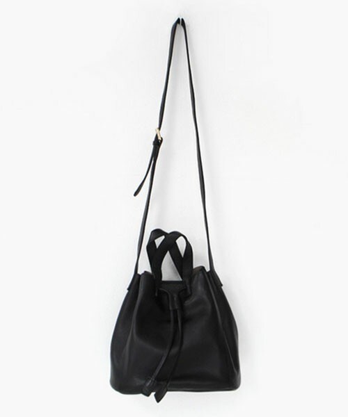 DHOLIC（ディーホリック）の「4colors本革巾着バッグ（ショルダーバッグ・レディース・ミント/ピンク/シルバー/ブラック・FREE）」の2枚目の写真