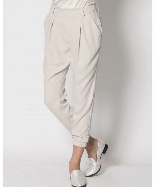 VICKY（ビッキー）の「エステルダブルクロスタックパンツ（パンツ・レディース・ブラック/グレージュ・SS/S/M）」の2枚目の写真