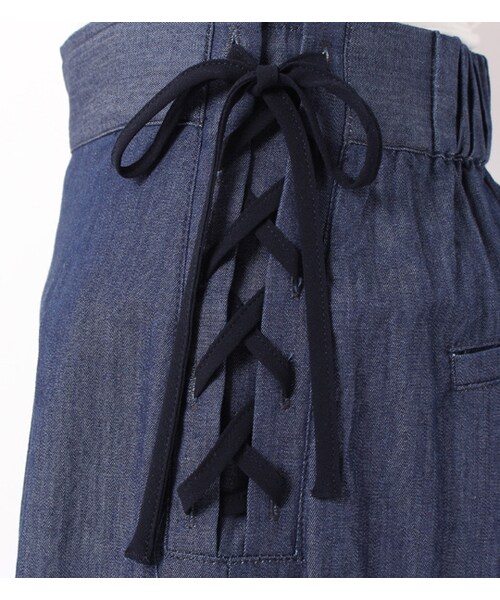 PAGEBOY（ページボーイ）の「サイド編み上げタック入りガウチョパンツ（パンツ・レディース・ブラック/ブラック系/ブルー/インディゴ）」の9枚目の写真