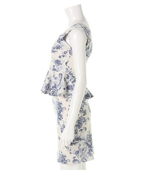 ROYAL PARTY（ロイヤルパーティー）の「フラワープリント ペプラムセットアップ（その他・レディース・ブルー/オフホワイト系・F）」の5枚目の写真
