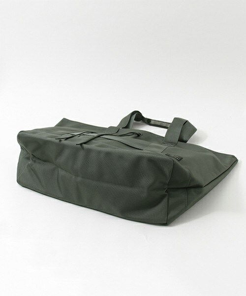 URBAN RESEARCH（アーバンリサーチ）の「TRAVEL COUTURE by LOWERCASE