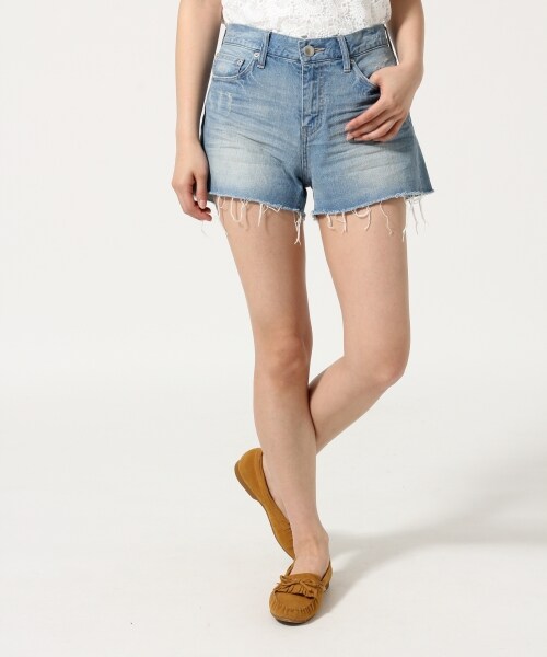 LOWRYS FARM（ローリーズファーム）の「ＢＡＳＩＣデニムショーツ（パンツ・レディース・オフ80/USED85・Ｍ/Ｌ）」の2枚目の写真