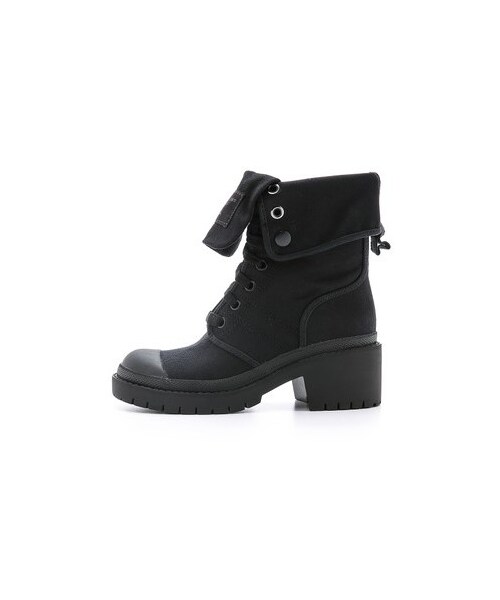 Marc by Marc Jacobs(マークバイマークジェイコブス)の「Marc by Marc Jacobs Army Boots(ブーツ・レディース・Black/Black・38.5/36.5/37/37.5/38/39/39.5/40/41/35/35.5/36)」の4枚目の写真