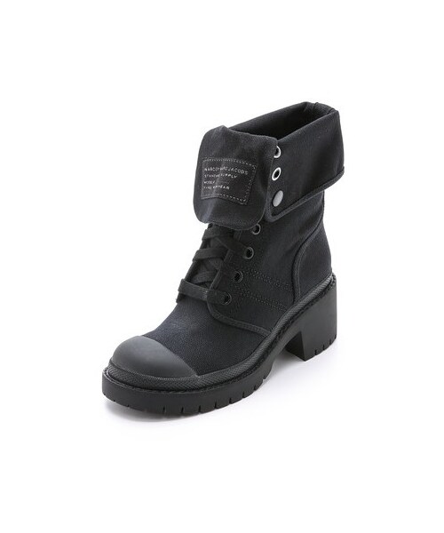 Marc by Marc Jacobs(マークバイマークジェイコブス)の「Marc by Marc Jacobs Army Boots(ブーツ・レディース・Black/Black・38.5/36.5/37/37.5/38/39/39.5/40/41/35/35.5/36)」の1枚目の写真